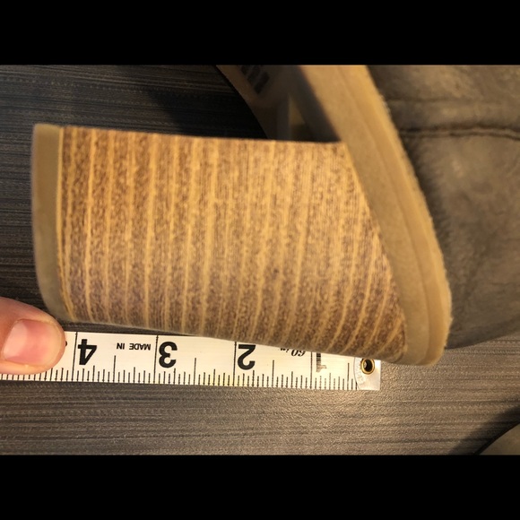 Size 8 High Heeled Bootie - Picture 7 of 7